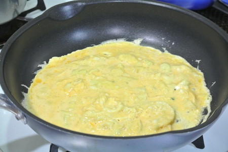 bitter-gourd-omelette-procedure-2